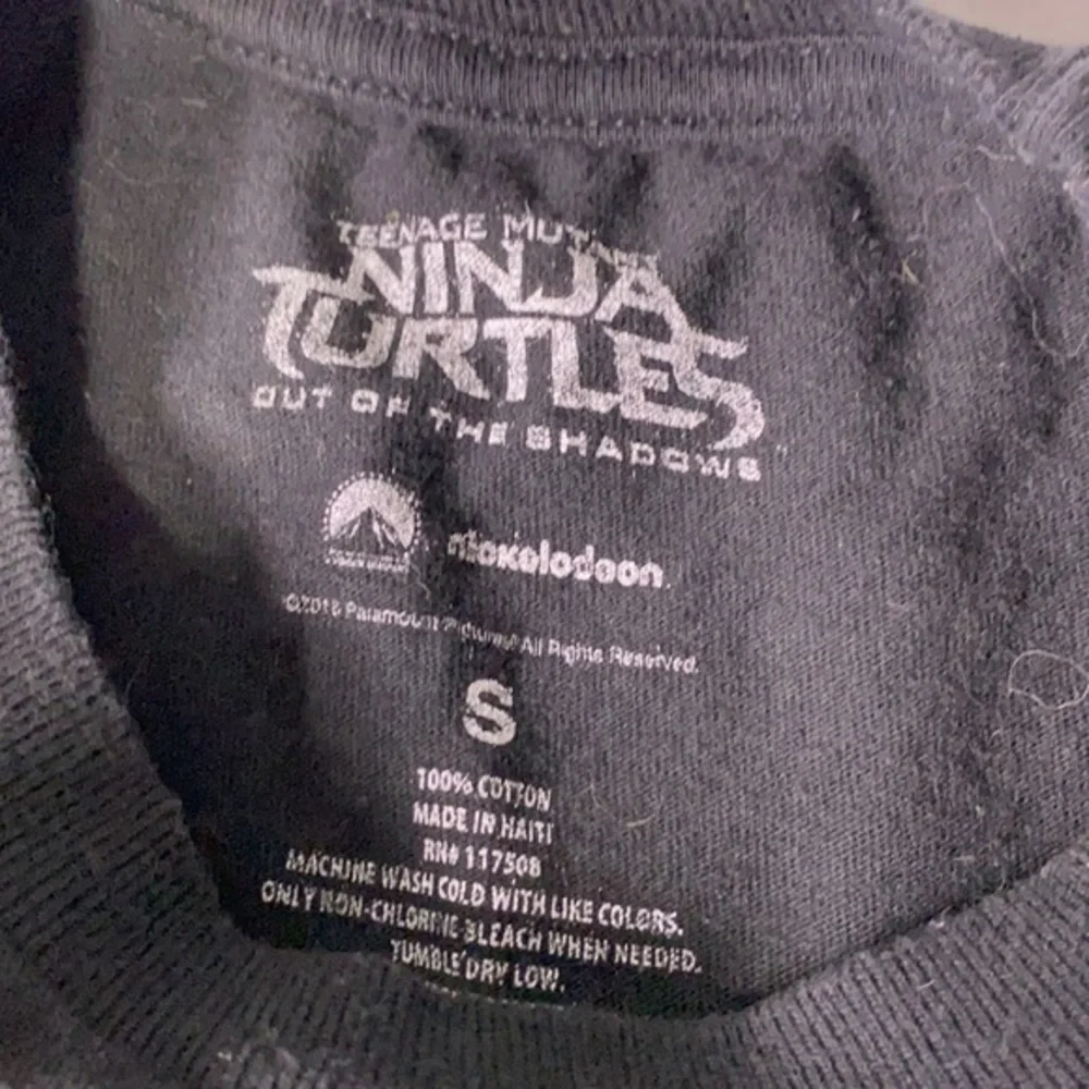 Ninja Turtles Small Black Short Sleeve Out of the Shadows Graphic T Shirt